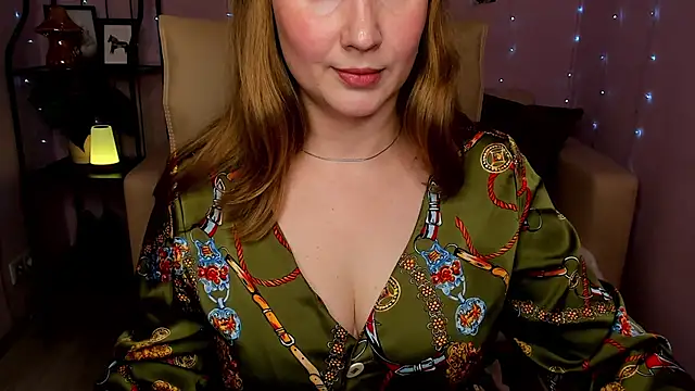 Helens love online show from 02.13.25