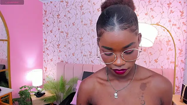 amber-hill online show from 02.26.25