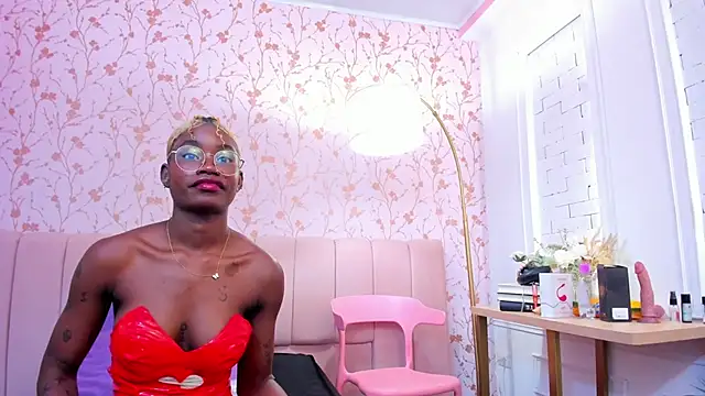 amber-hill online show from 10.18.25