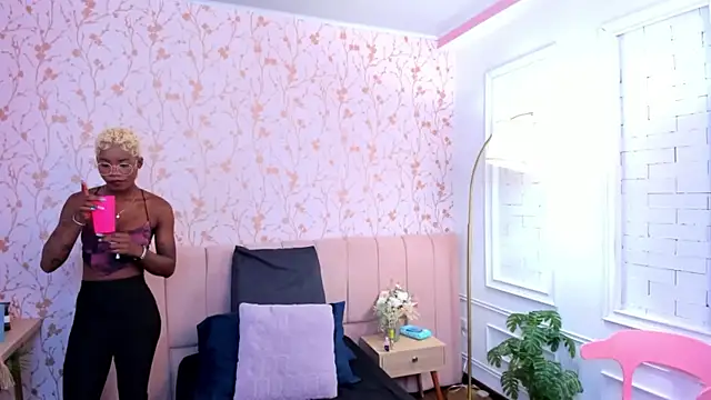 amber-hill online show from 02.11.26