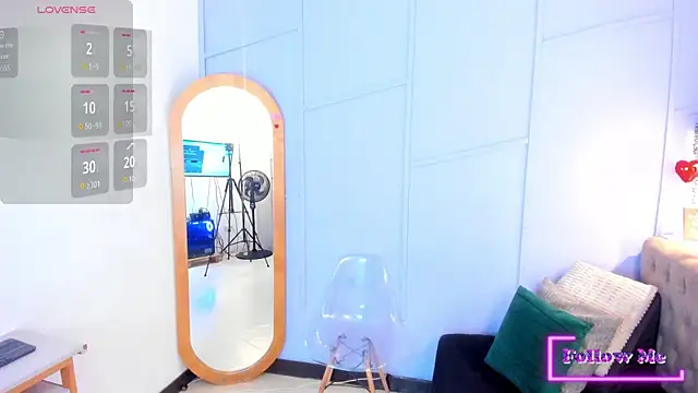 Snapshot of amber-hill chatting on 06.11.26 amber-hill online show from 06.11.26