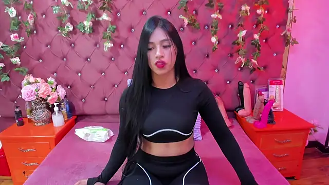 Mariana Prin online show from 10.25.25