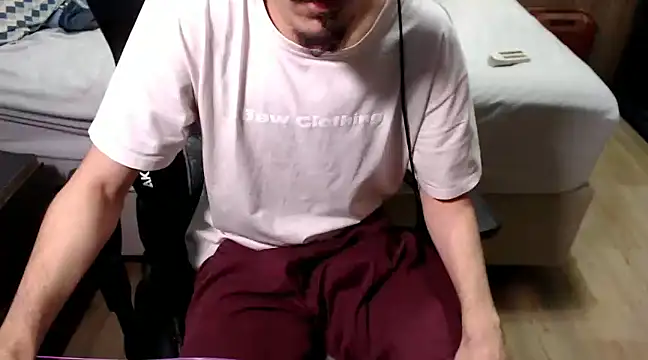 Snapshot of ViniBruv chatting on 02.06.25 ViniBruv online show from 02.06.25