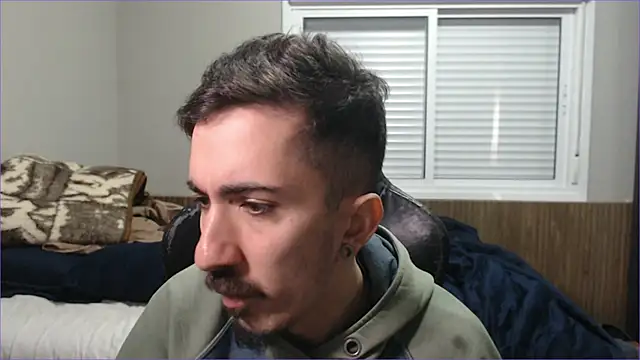 Snapshot of ViniBruv chatting on 10.29.25 ViniBruv online show from 10.29.25