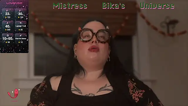 MissBika online show from 02.14.25