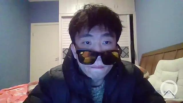 Snapshot of shuai321 chatting on 02.05.25 shuai321 online show from 02.05.25