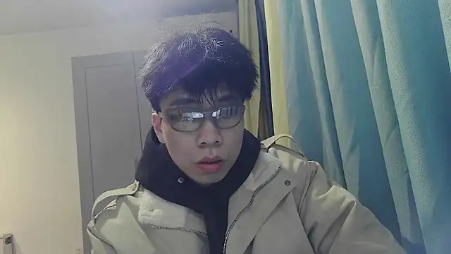 Snapshot of shuai321 chatting on 03.10.25 shuai321 online show from 03.10.25