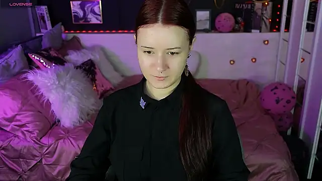 Lily Moonlight online show from 02.22.26