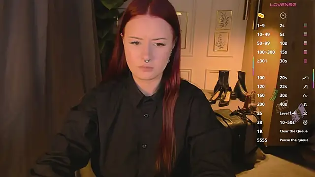 Lily Moonlight online show from 04.04.26