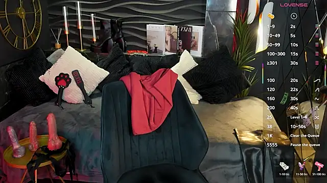 Lily Moonlight online show from 04.08.26