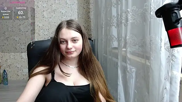 Nana Hot online show from 01.03.25