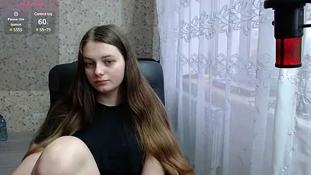 Nana Hot online show from 01.10.25