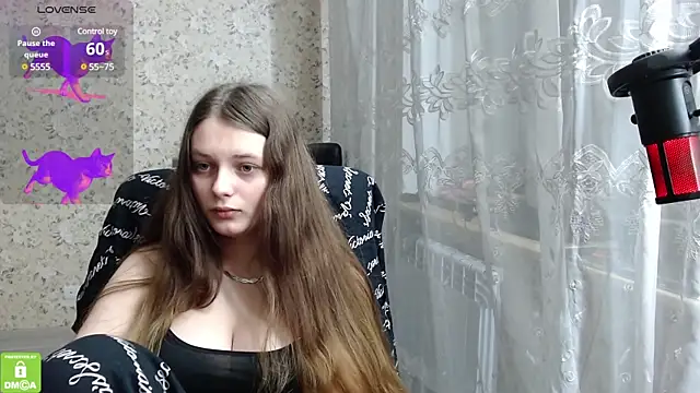 Nana Hot online show from 02.06.25