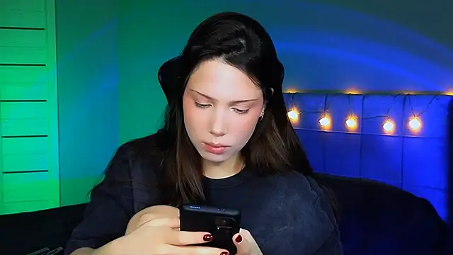 Snapshot of Stacy_Gonzales_ chatting on 12.10.24 Stacy Gonzales  online show from 12.10.24