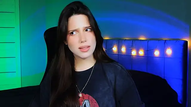 Snapshot of Stacy_Gonzales_ chatting on 12.13.24 Stacy Gonzales  online show from 12.13.24