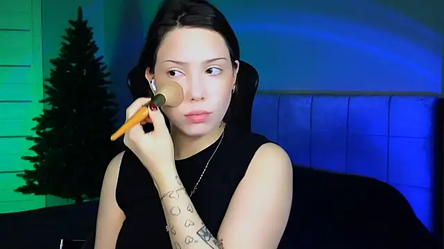 Snapshot of Stacy_Gonzales_ chatting on 12.18.24 Stacy Gonzales  online show from 12.18.24