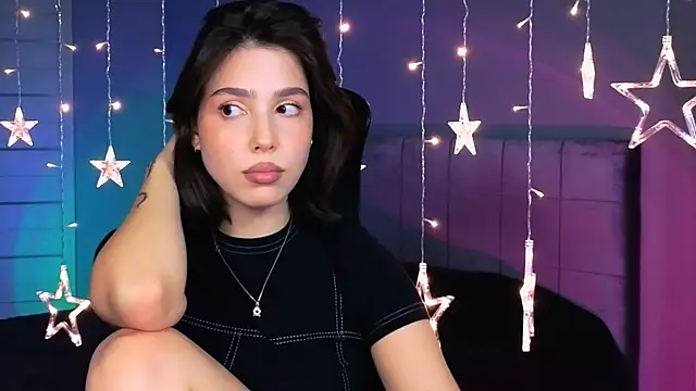 Snapshot of Stacy_Gonzales_ chatting on 10.09.25 Stacy Gonzales  online show from 10.09.25