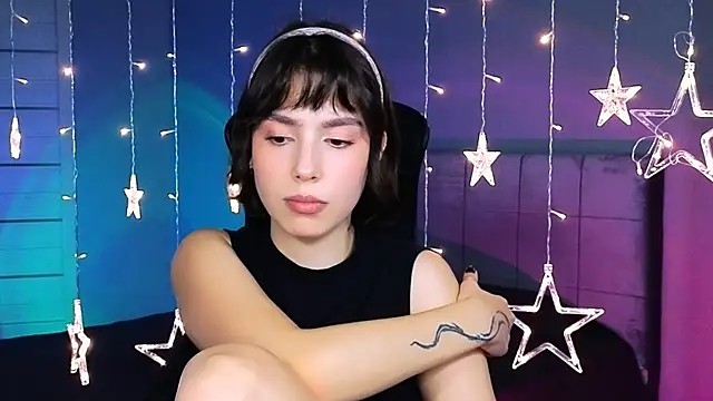 Stacy Gonzales  online show from 11.07.25