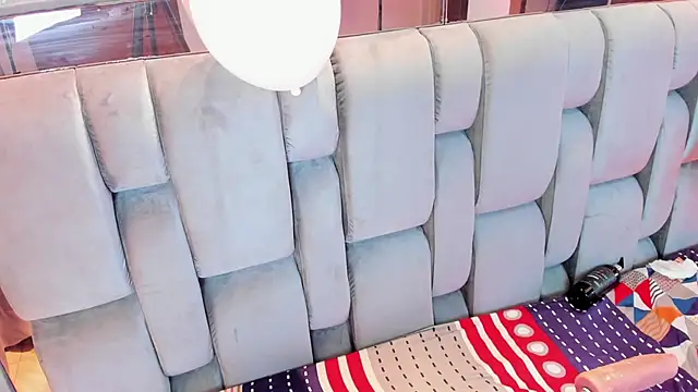 Snapshot of RoseTaylor__ chatting on 02.15.26 RoseTaylor online show from 02.15.26