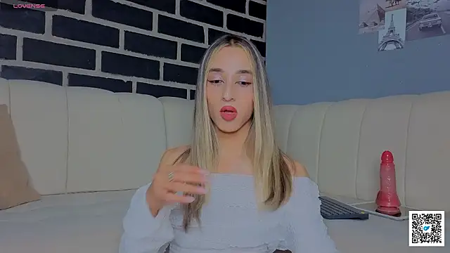 Snapshot of Goddivaa chatting on 02.14.26 Goddivaa online show from 02.14.26