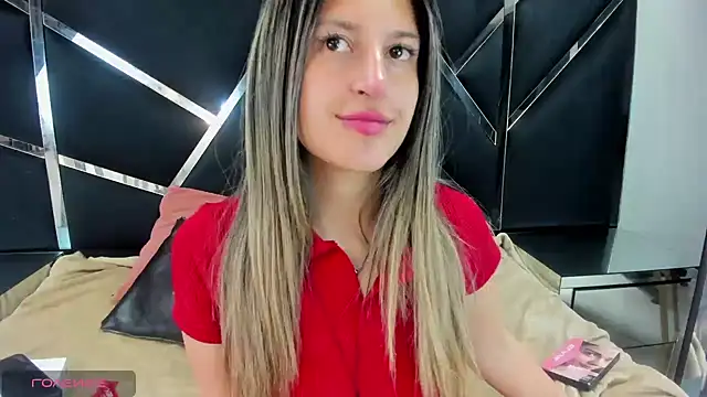 GiaRoussel online show from 10.28.25