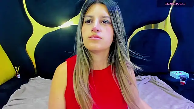 GiaRoussel online show from 10.30.25