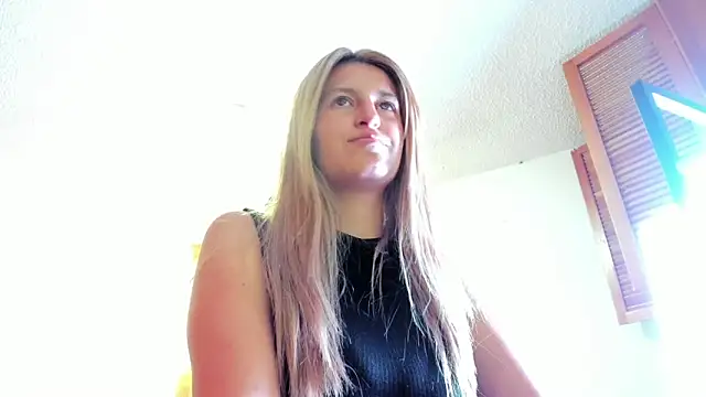 GiaRoussel online show from 03.24.26