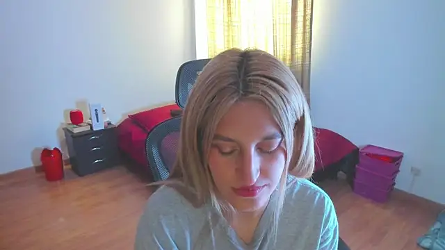 GiaRoussel online show from 03.25.26