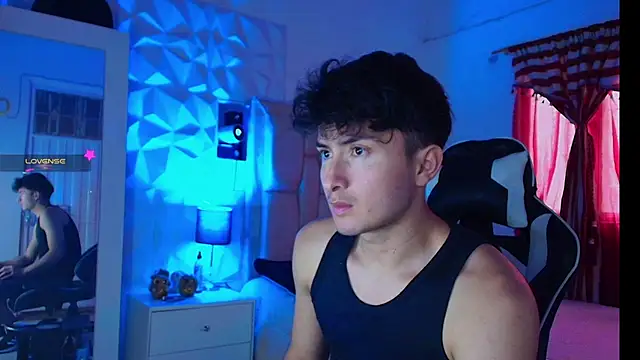 santyago taylor online show from 01.03.25