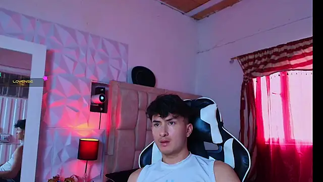 santyago taylor online show from 01.09.25