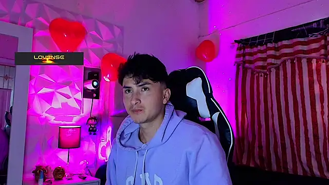 santyago taylor online show from 02.24.25