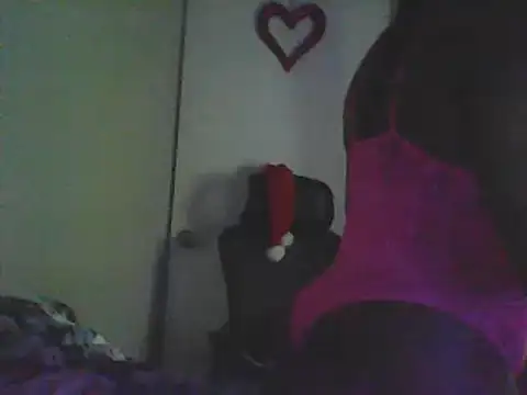 Snapshot of YourFaceMyThrone27 chatting on 12.18.24 YourFaceMyThrone27 online show from 12.18.24