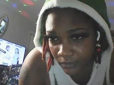 Snapshot of YourFaceMyThrone27 chatting on 12.24.24 YourFaceMyThrone27 online show from 12.24.24