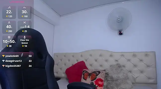 cristal horny19 online show from 02.10.25