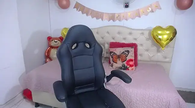 cristal horny19 online show from 03.08.25