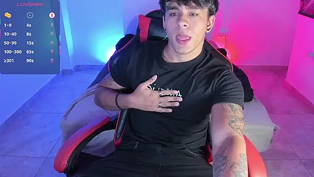 LuciferM Star online show from 11.28.25