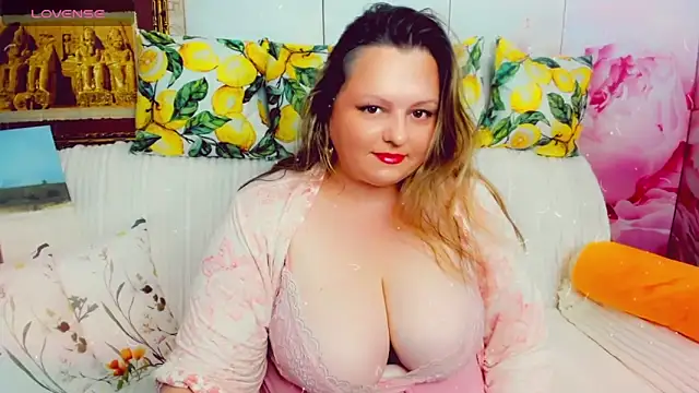 KlaraHoll online show from 05.30.26