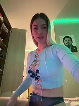 -Sexy Barbie- online show from 01.25.25