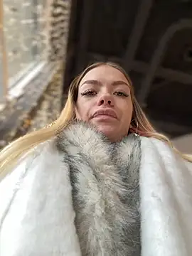 -Sexy Barbie- online show from 02.21.25