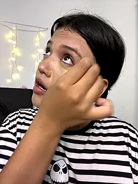 alisson carolina73 online show from 10.26.25