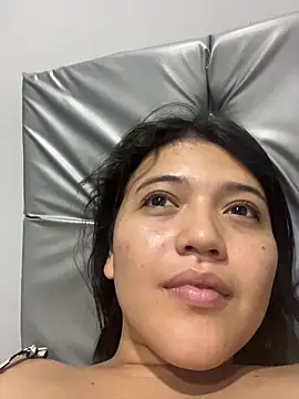 Snapshot of alisson_carolina73 chatting on 07.17.26 alisson carolina73 online show from 07.17.26