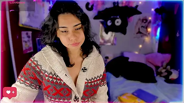 Snapshot of kiki_cavilll chatting on 12.04.24 kiki cavilll online show from 12.04.24