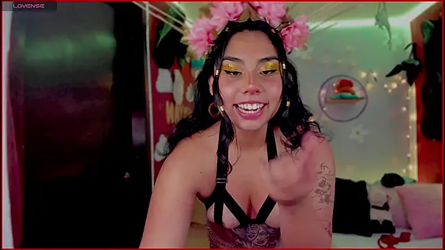 kiki cavilll online show from 10.31.25