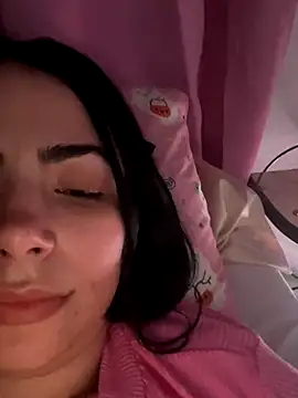 Snapshot of SexyDelaJ chatting on 12.01.25 SexyDelaJ online show from 12.01.25