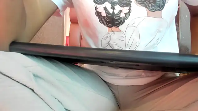 KOURTNEY-- online show from 02.16.26