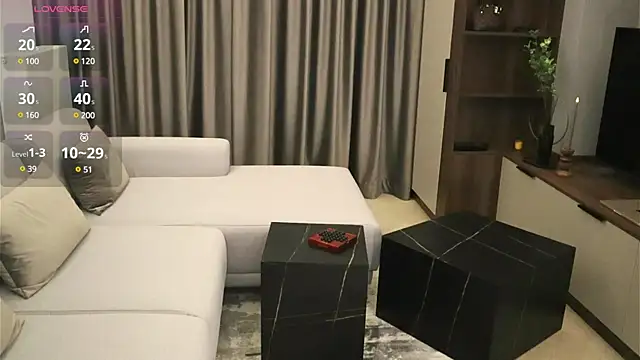 IrisNoire online show from 02.05.25