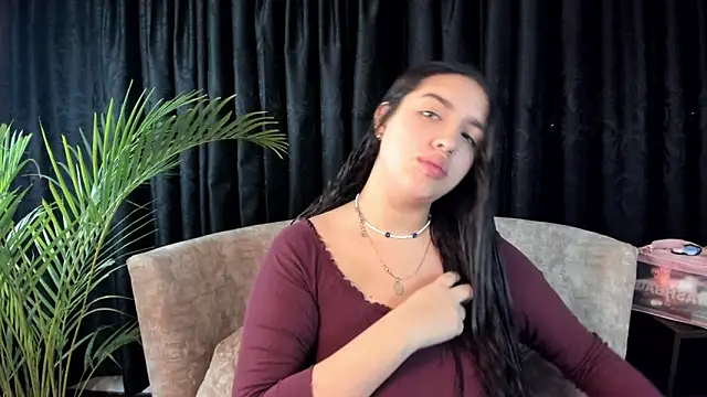 Snapshot of paulette_dupont chatting on 03.01.25 paulette dupont online show from 03.01.25