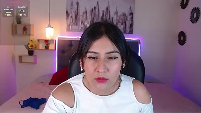 mia aira online show from 12.30.24