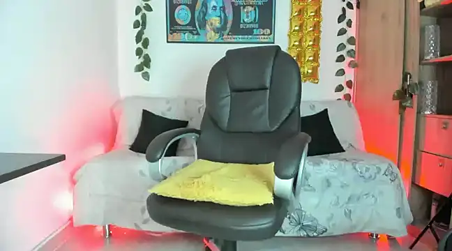 mikee scooth online show from 01.11.25