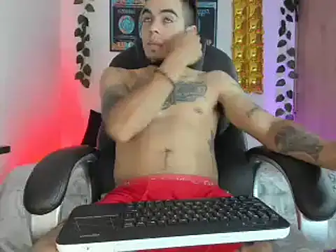 mikee scooth online show from 02.06.25